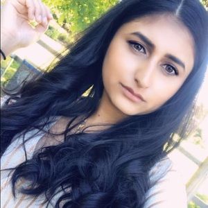 Meet your Posher, Anureet